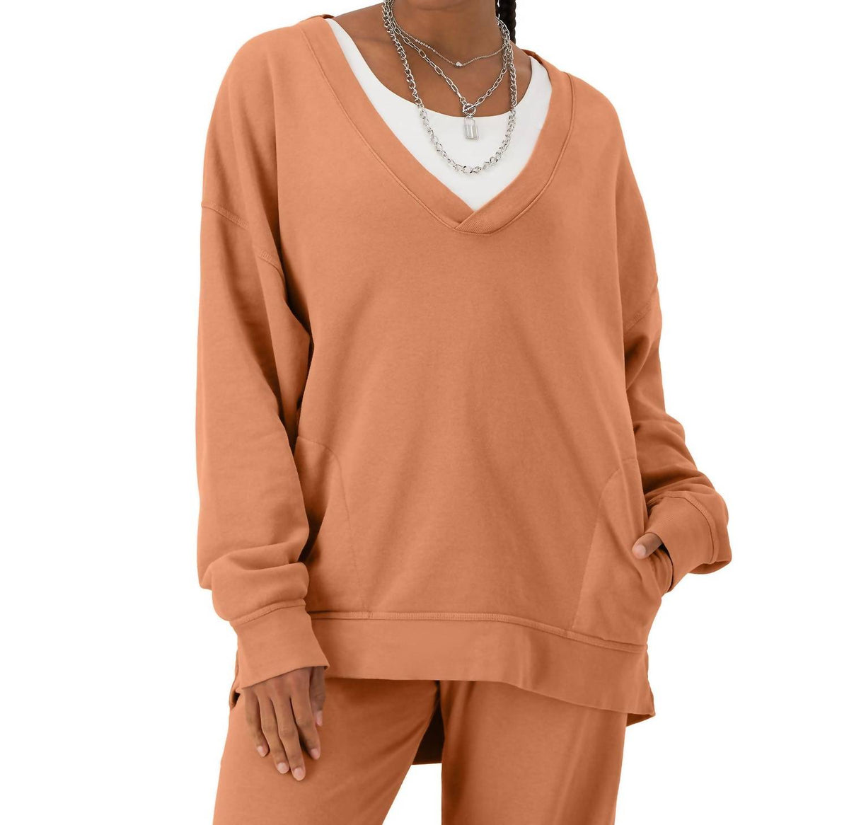 Champion - Oversized V-Neck Pullover