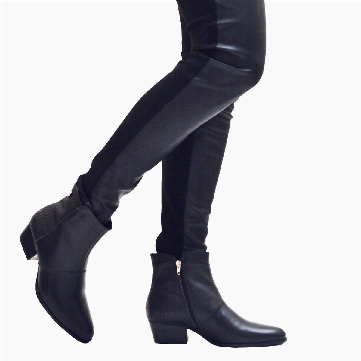 Chelsea Jones - Women's Amuse Ankle Boot