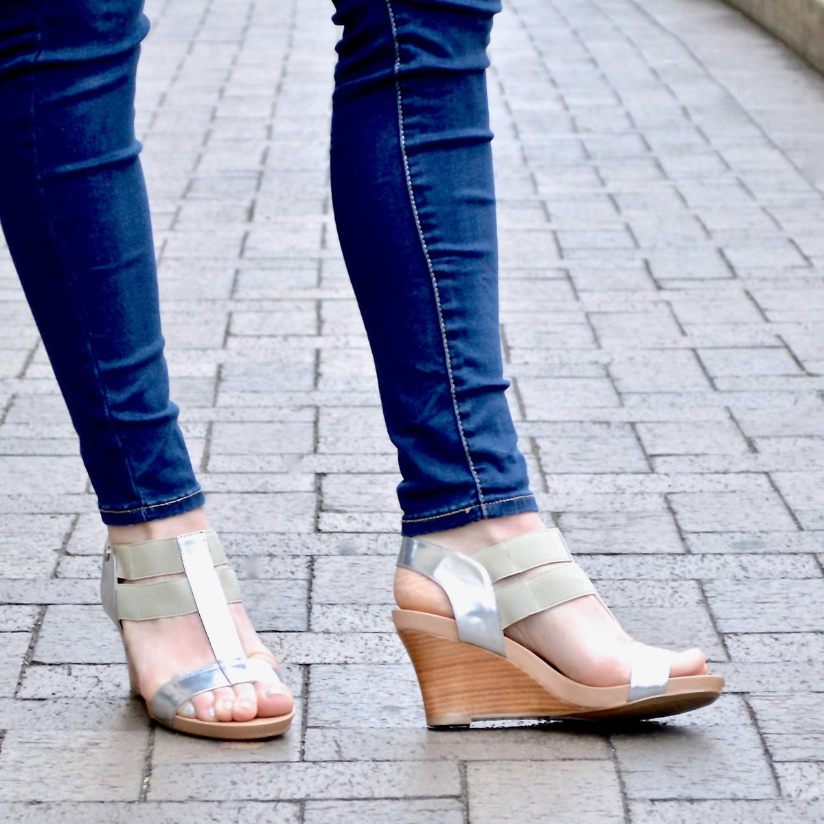 Chelsea Jones - Women's Stretch Wedge Heels
