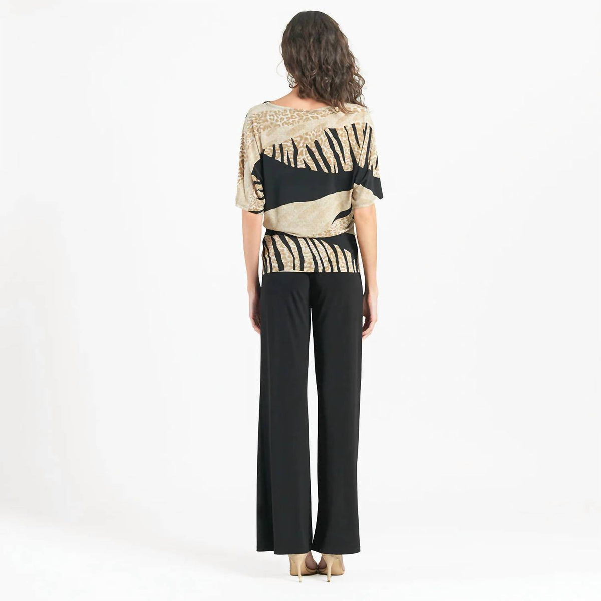Clara Sunwoo - Dolman Half Sleeve Top