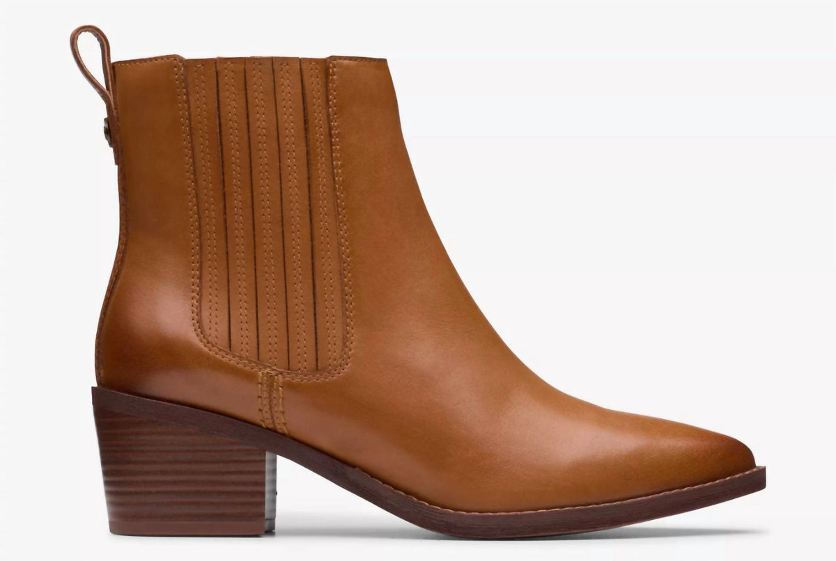 Clarks - Women Morzine Top Boots