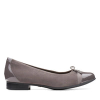 Clarks - Women's Unblush Cap Ballet Flat
