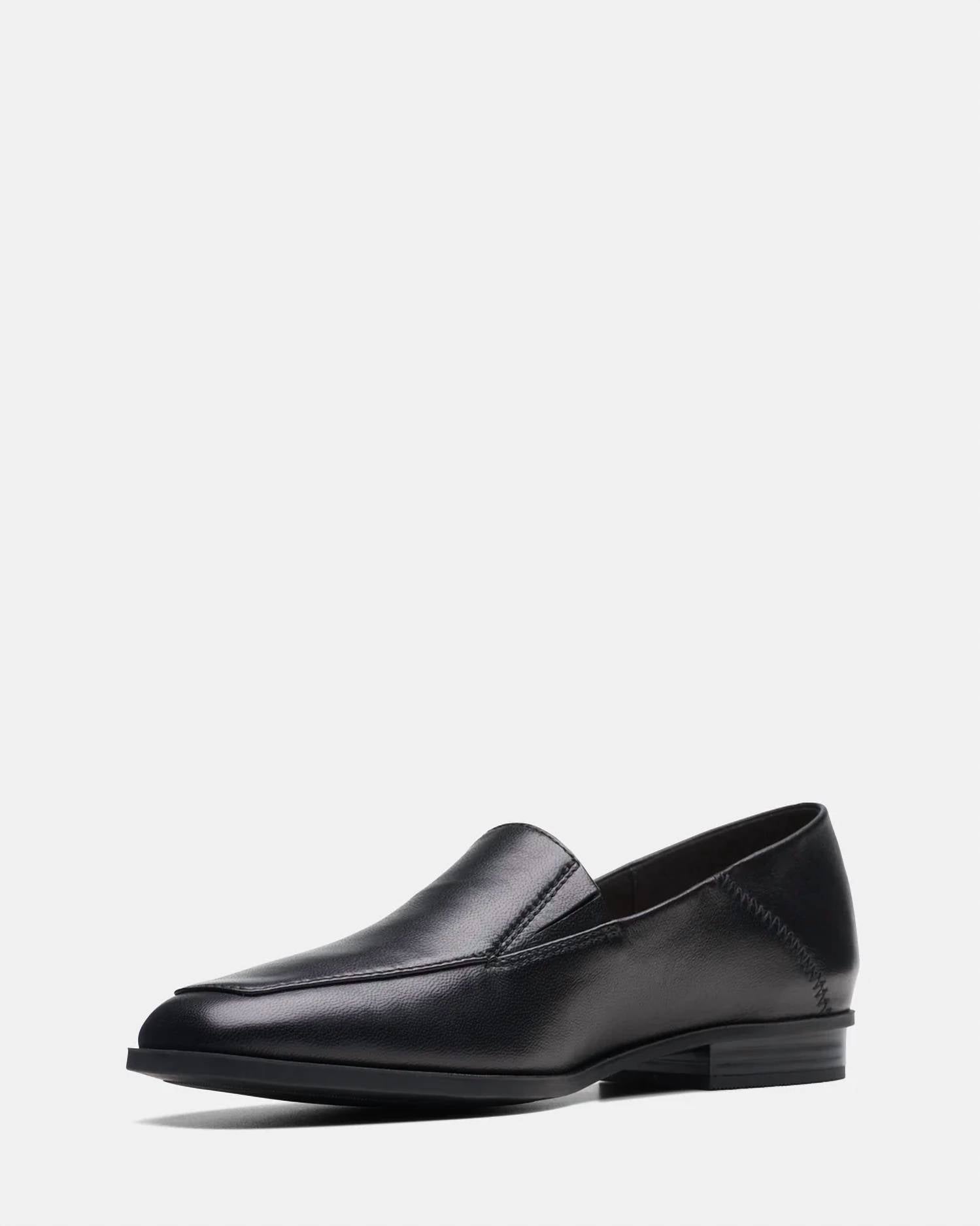 Clarks - Women's Sarafyna Freva Loafer - black - flats - leather