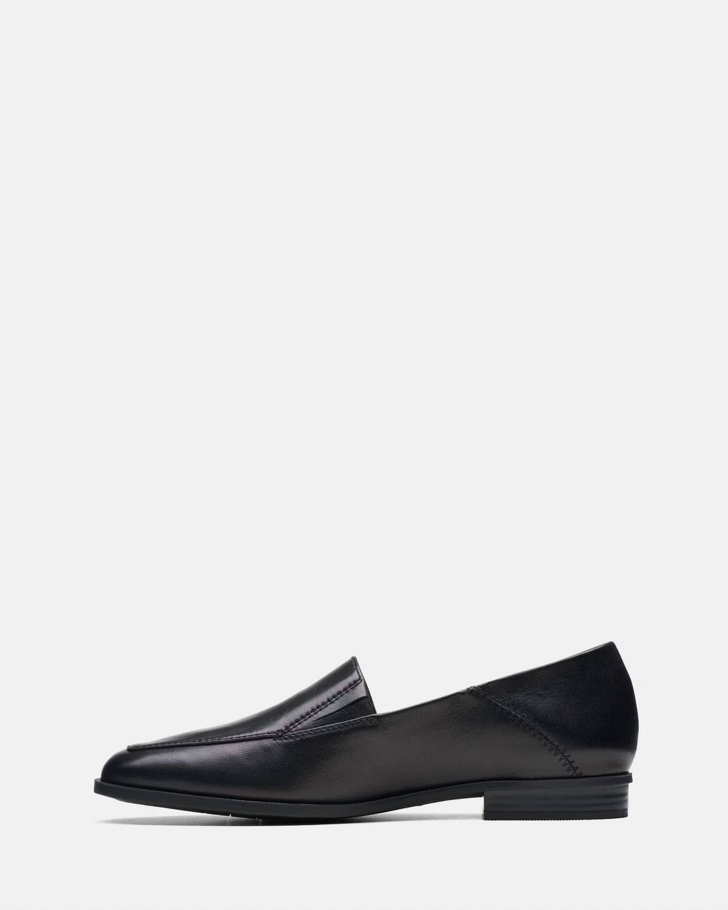 Clarks - Women's Sarafyna Freva Loafer - black - flats - leather