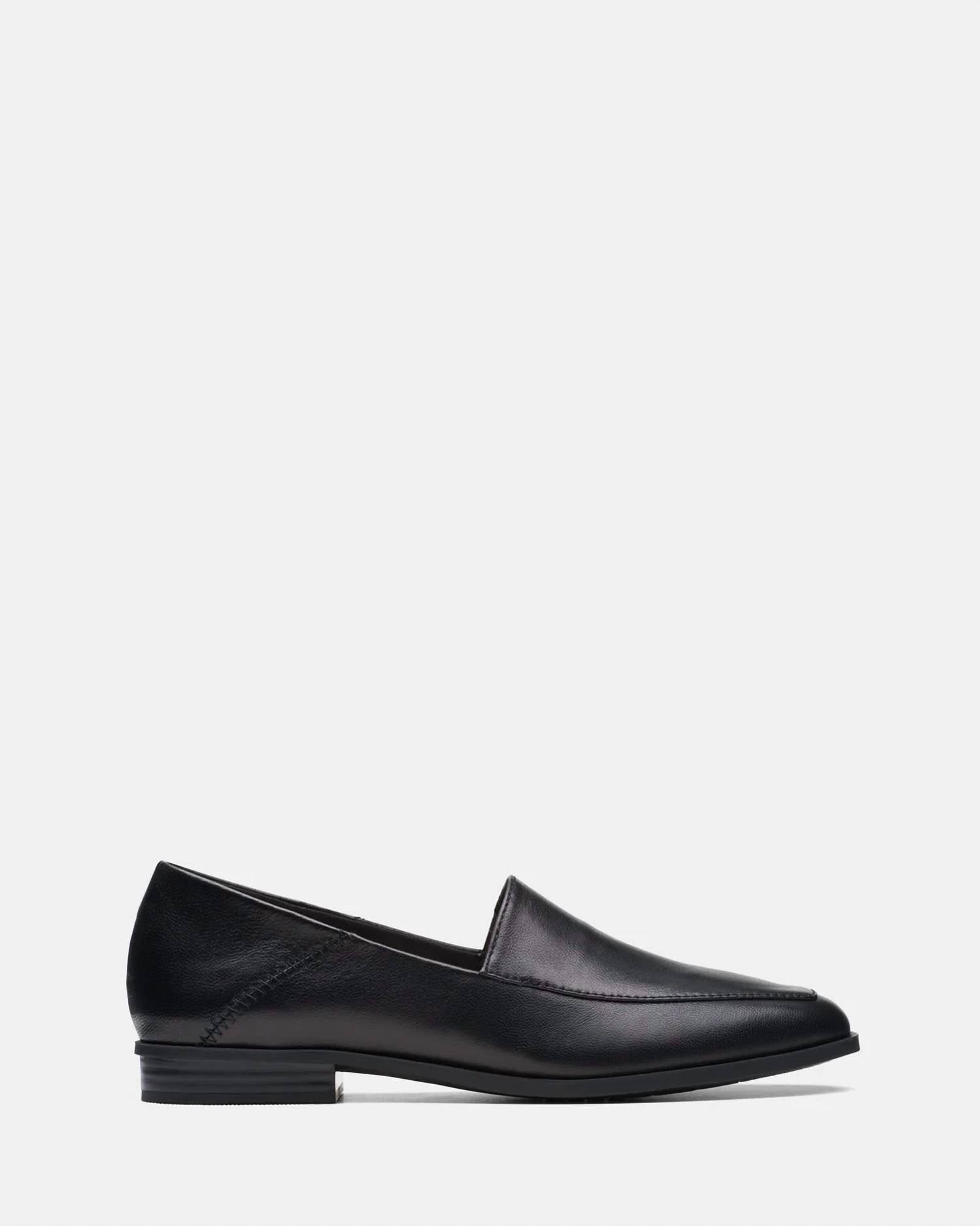 Clarks - Women's Sarafyna Freva Loafer - black - flats - leather
