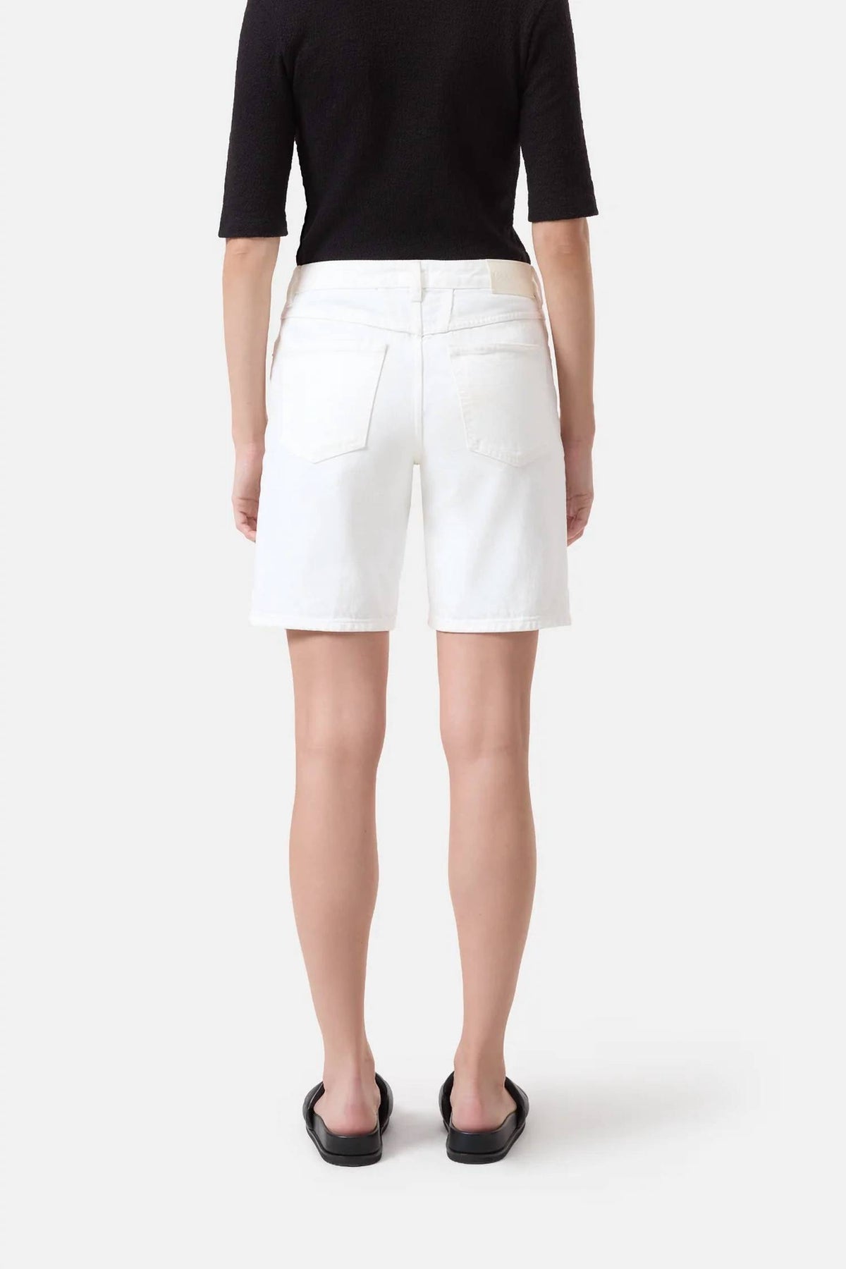 Closed - Jinnie Mid-rise Short