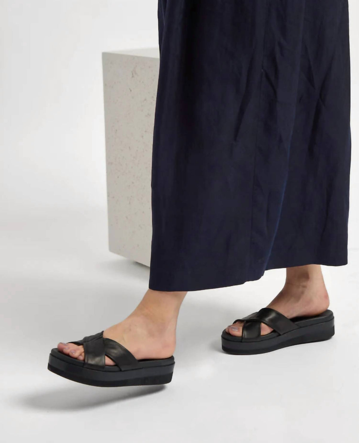 Coclico - Women's Dot Sandals