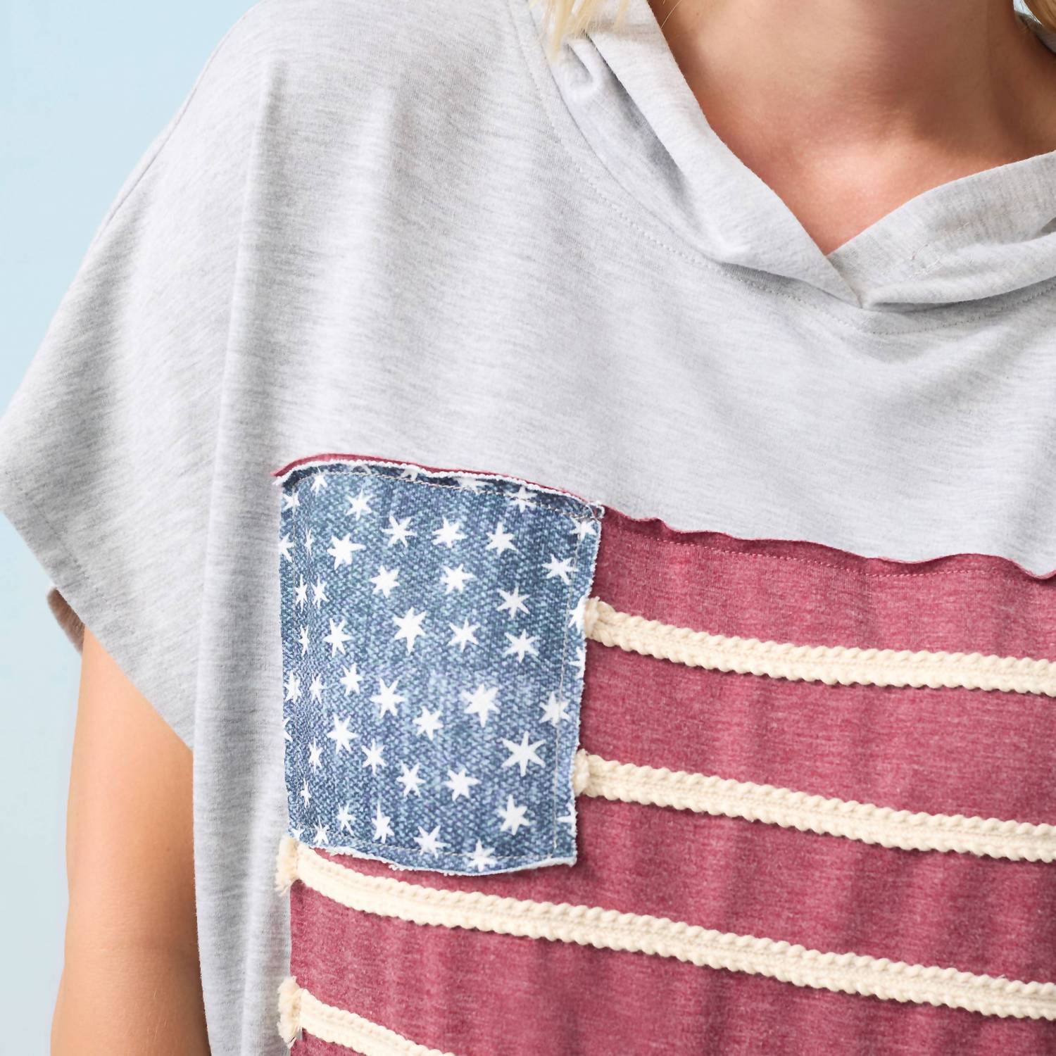 Coco + Carmen - Vintage Look Americana Patriotic Hooded Top - clothing - graphic - grey