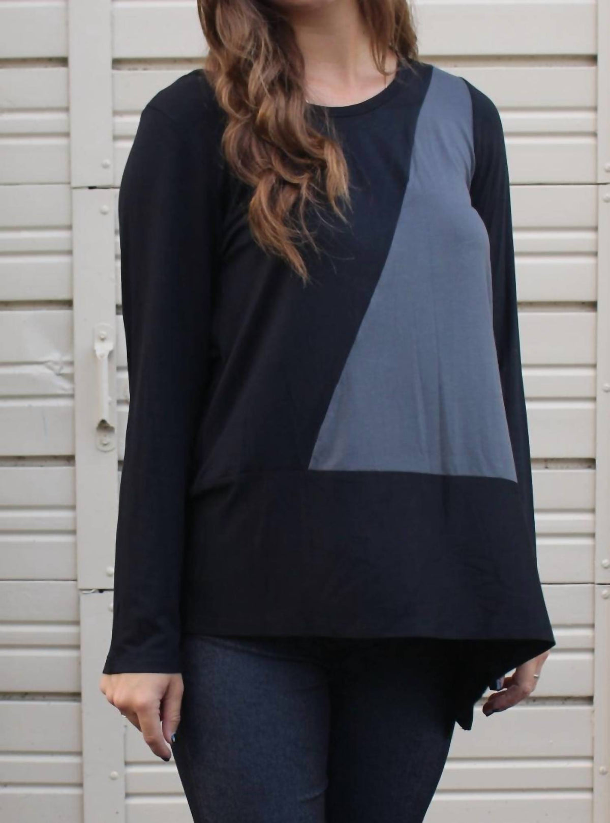 Comfy Usa - Clara Color Block Asymmetrical Top