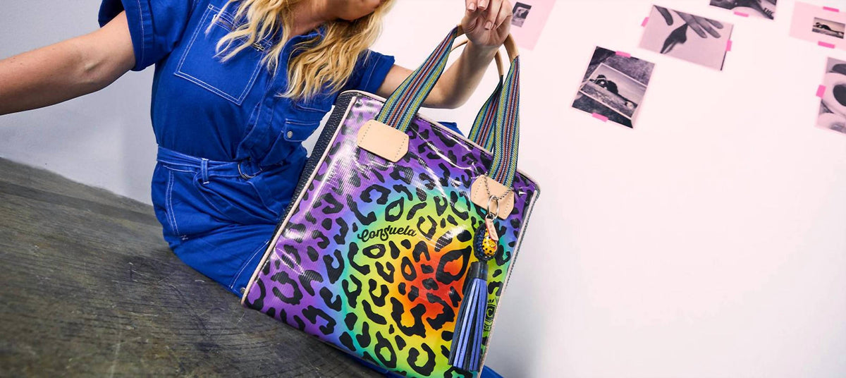 Consuela - Semi Classic Tote Bag