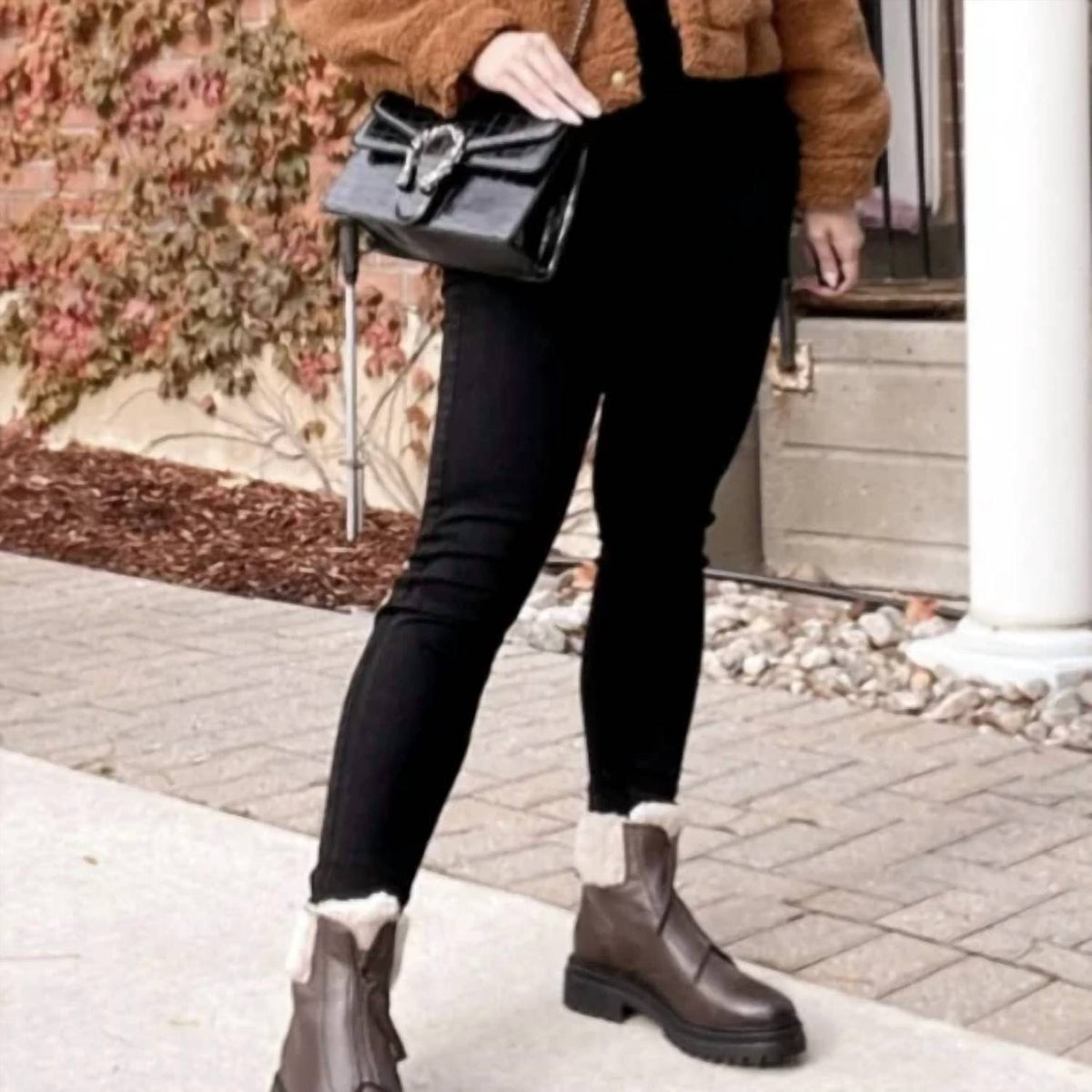Cougar - Women's Vow Boot