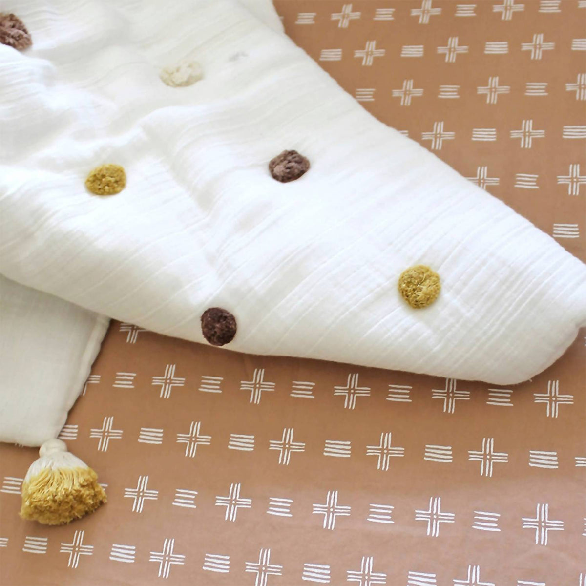 Crane Baby - Kendi Pom Pom Blanket