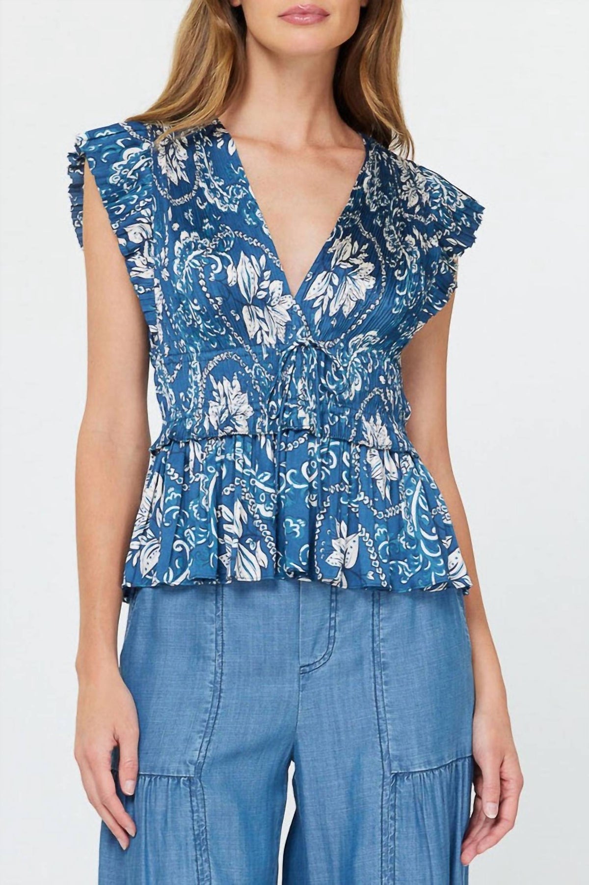Current Air - Floral Pleated Sleeveless Blouse
