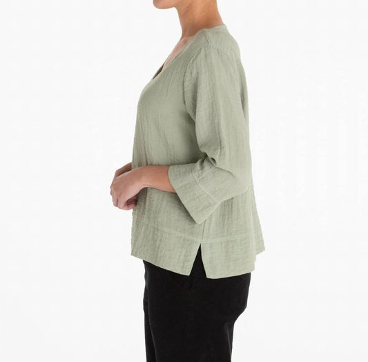 Cut Loose - V - neck Vent Top - clothing - green - rayon