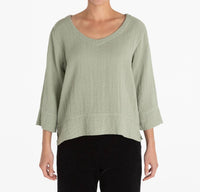 Cut Loose - V-neck Vent Top