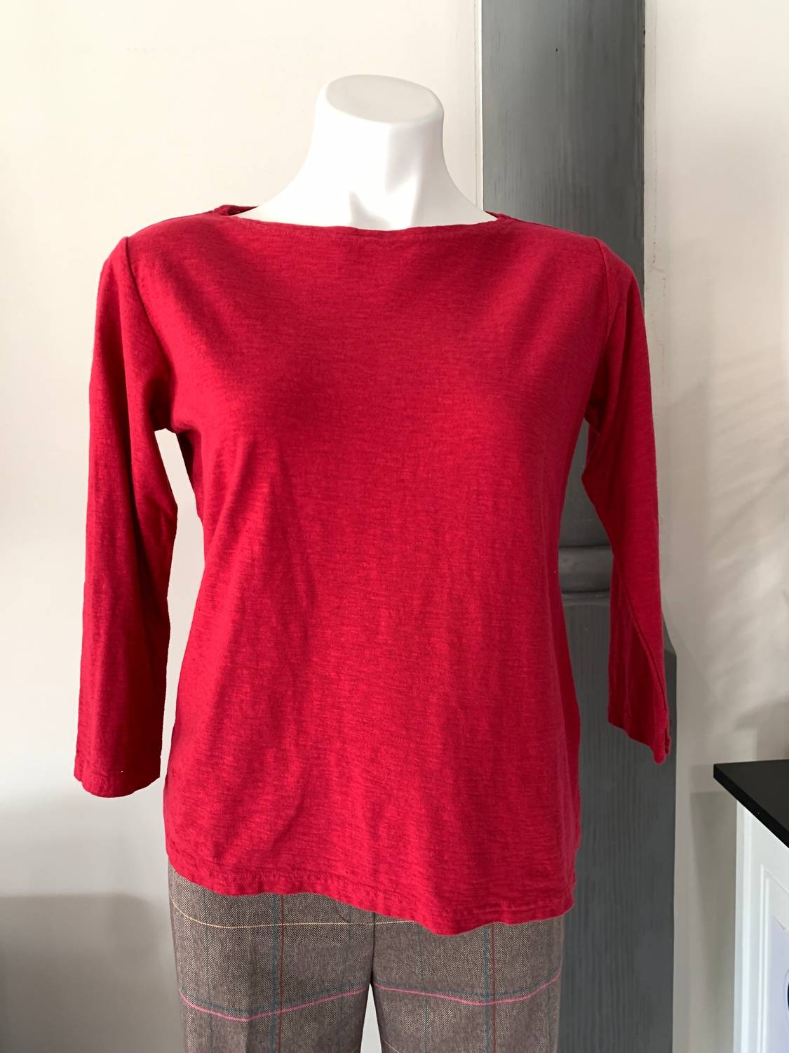 Cut Loose - Women's 3/4 Sleeve Boatneck Top - clothing - cotton - blend - red