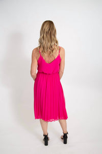 Cozy Casual - Chiffon Pleated Midi Dress