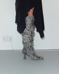 Dirt - Women's Cracked Gathered Boots