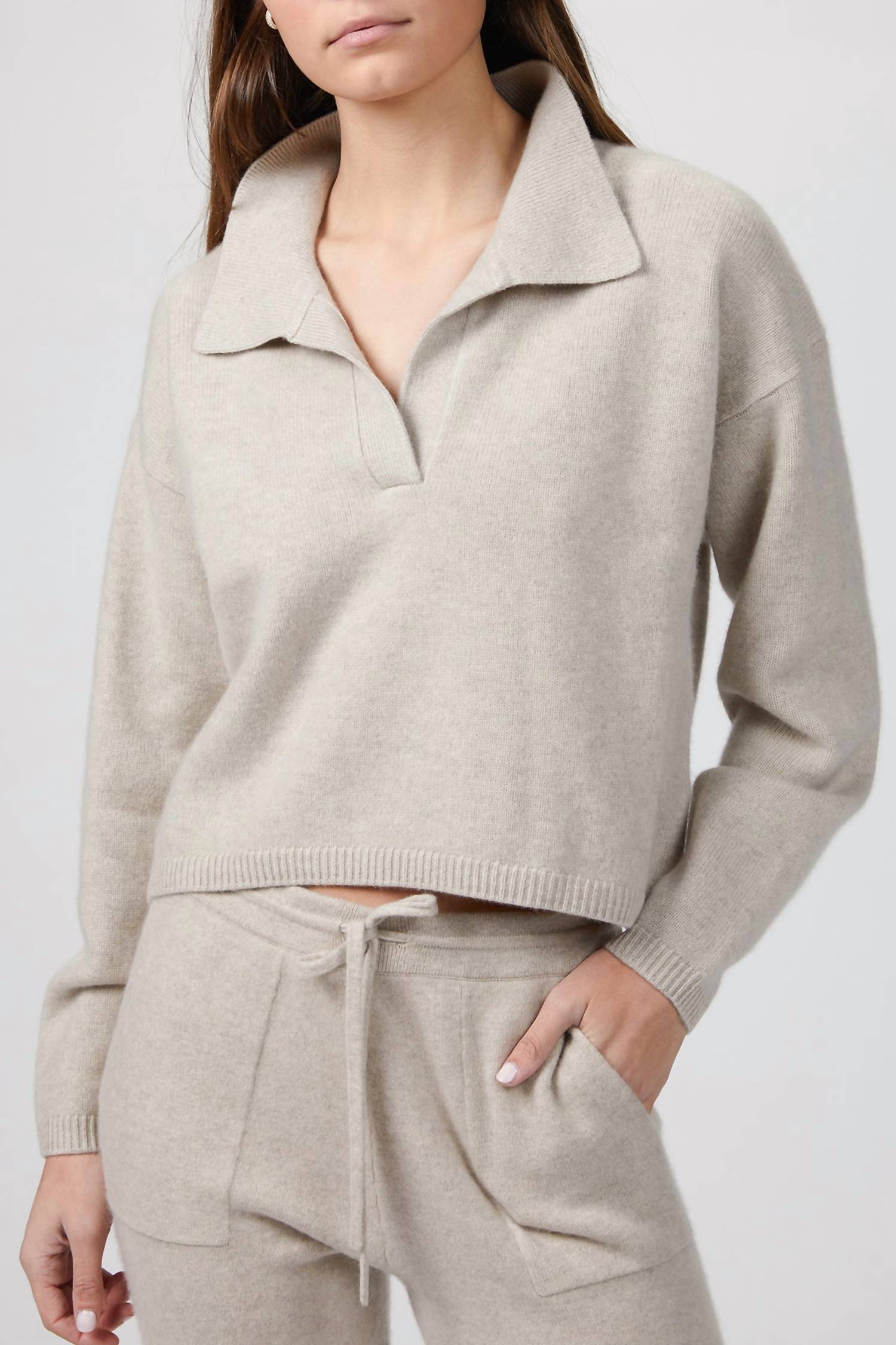 CROPPED V NECK POLO SWEATER