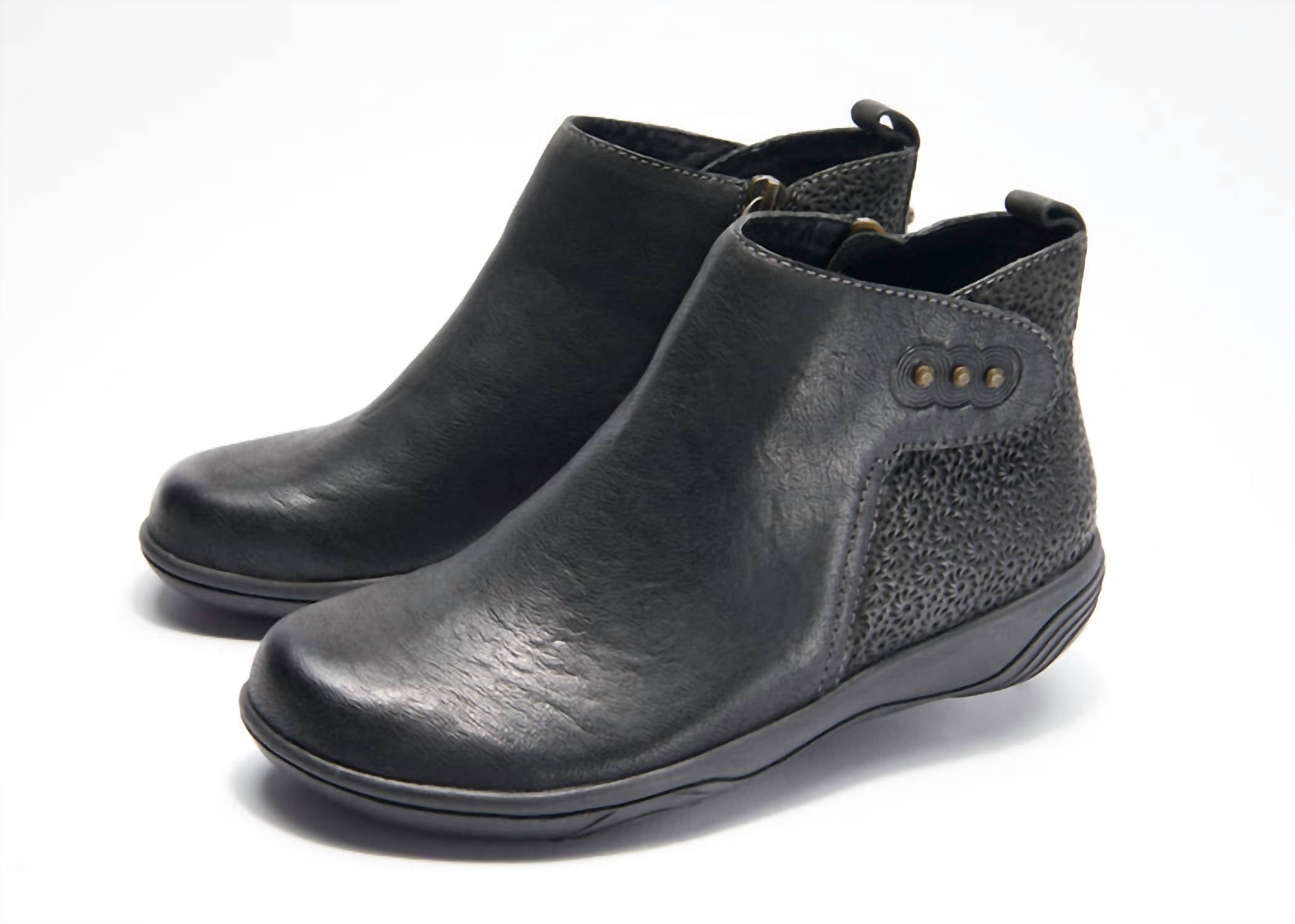 Halsa Footwear - Women's Althea Ankle Bootie