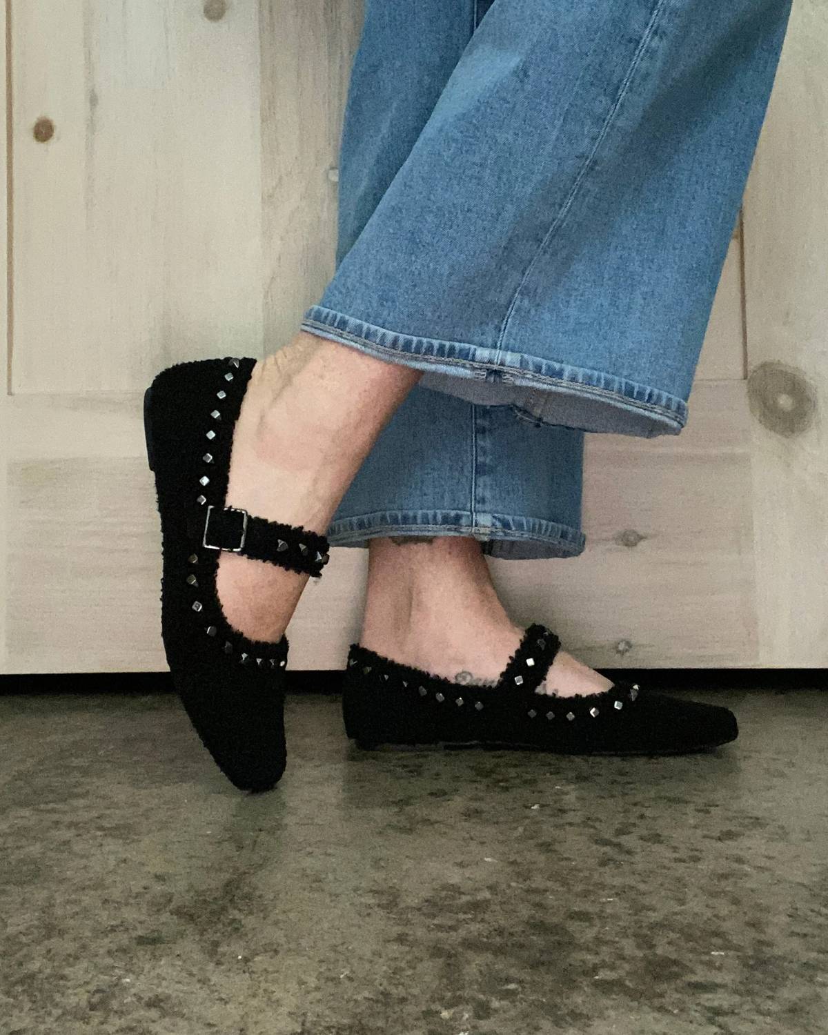 Vintage Havana - Women's Fluffy Mary Jane Flats With Studs
