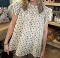 Easel - Floral Flutter Sleeve Blouse