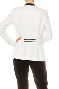 Peter Nygard - Long Sleeve Button Front Blazer