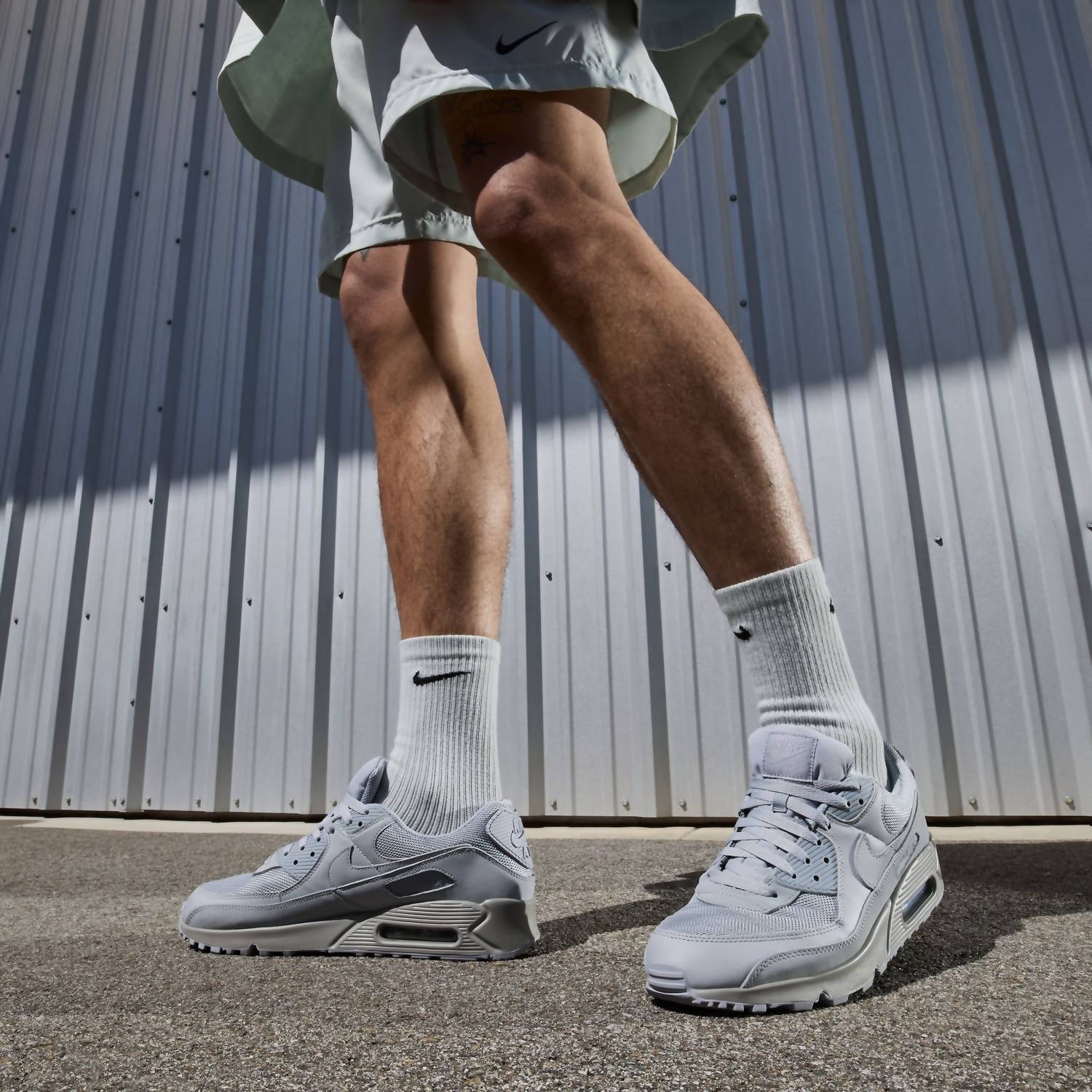 Nike - Men's Air Max 90 Shoe