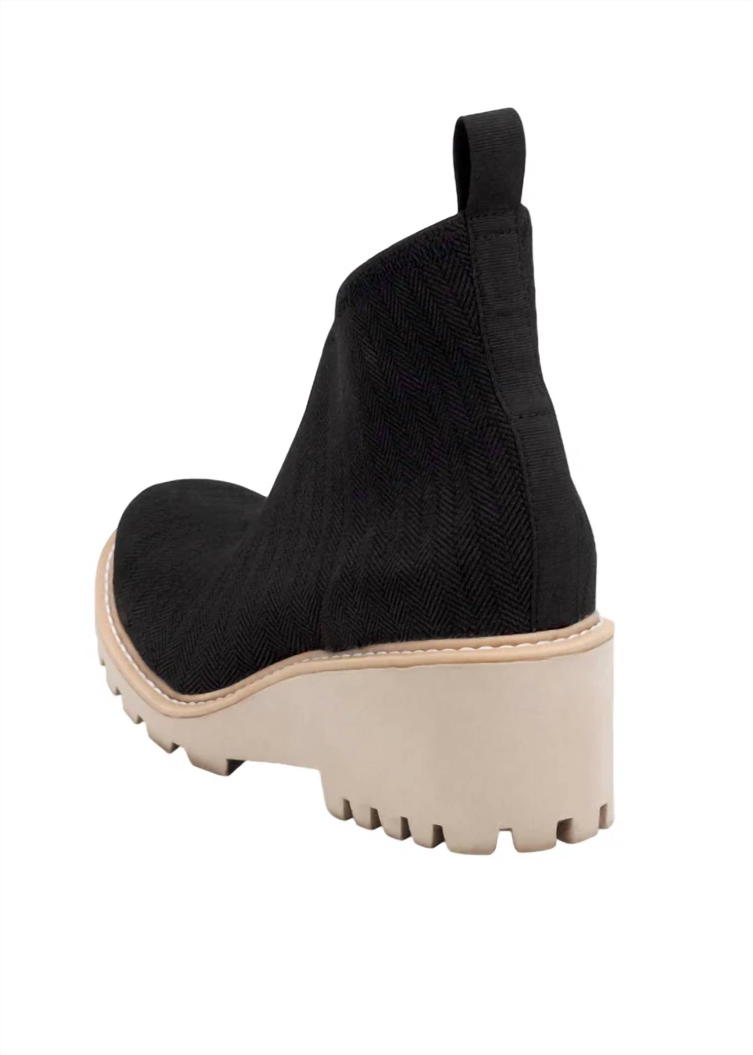 Charleston Shoe Co. - Women's Heyward Lug Sole Boot