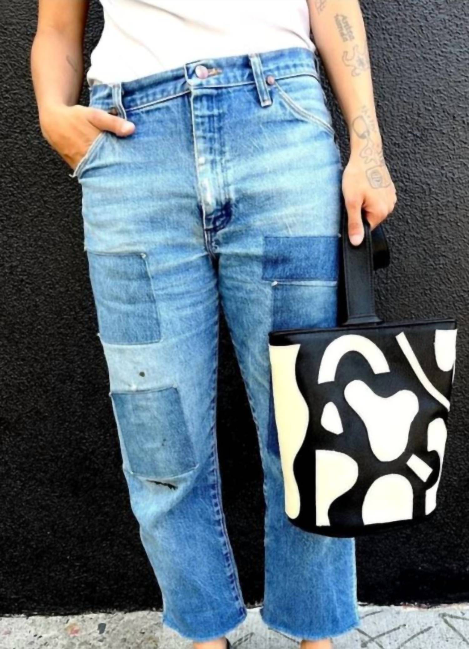 Primecut - Unisex Abstract Shapes Leather Sling Bag