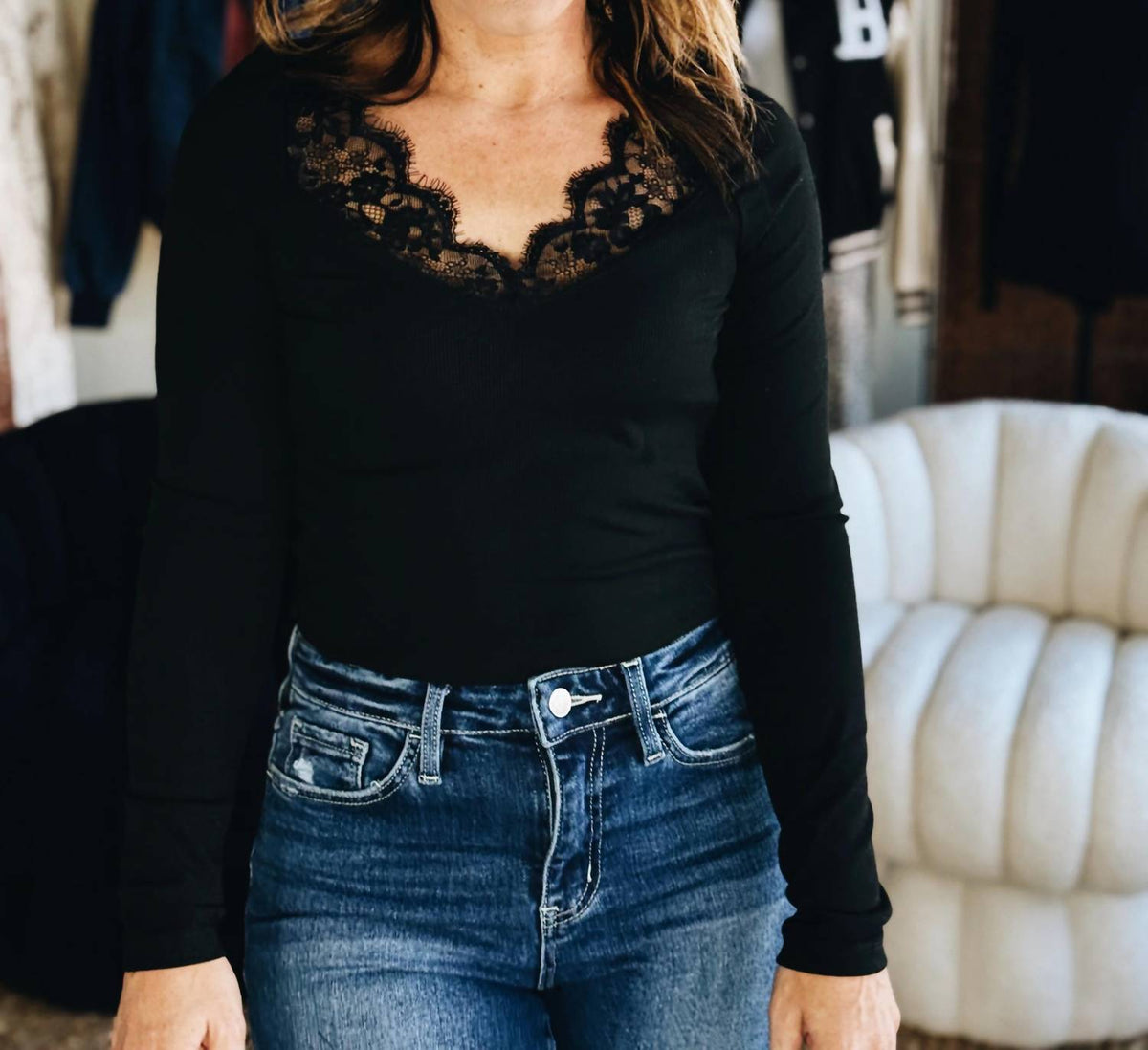 Bluivy - The Soft Silhouette Lace Top