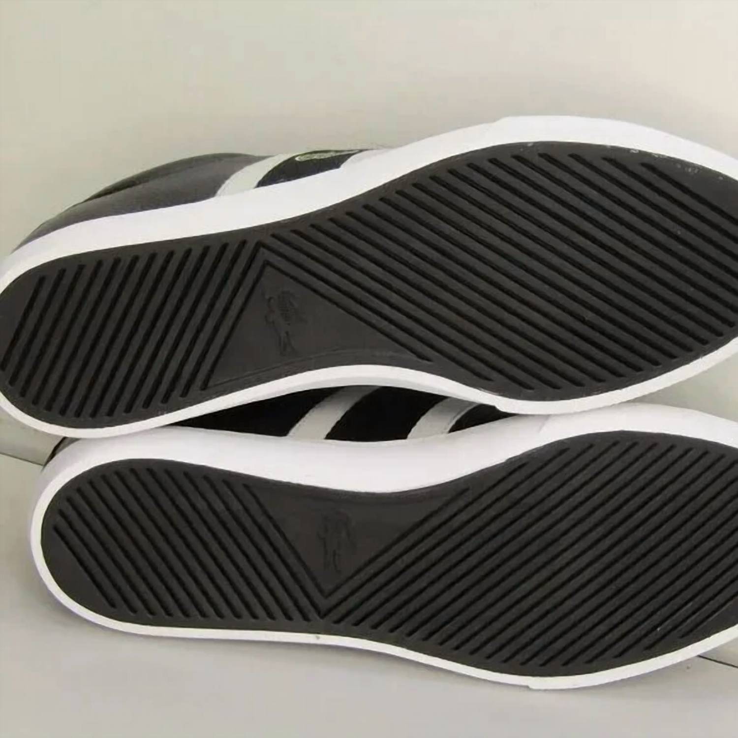 Lacoste - Women's Grad Vulc 120 Casual Flat Low-rise Sneakers