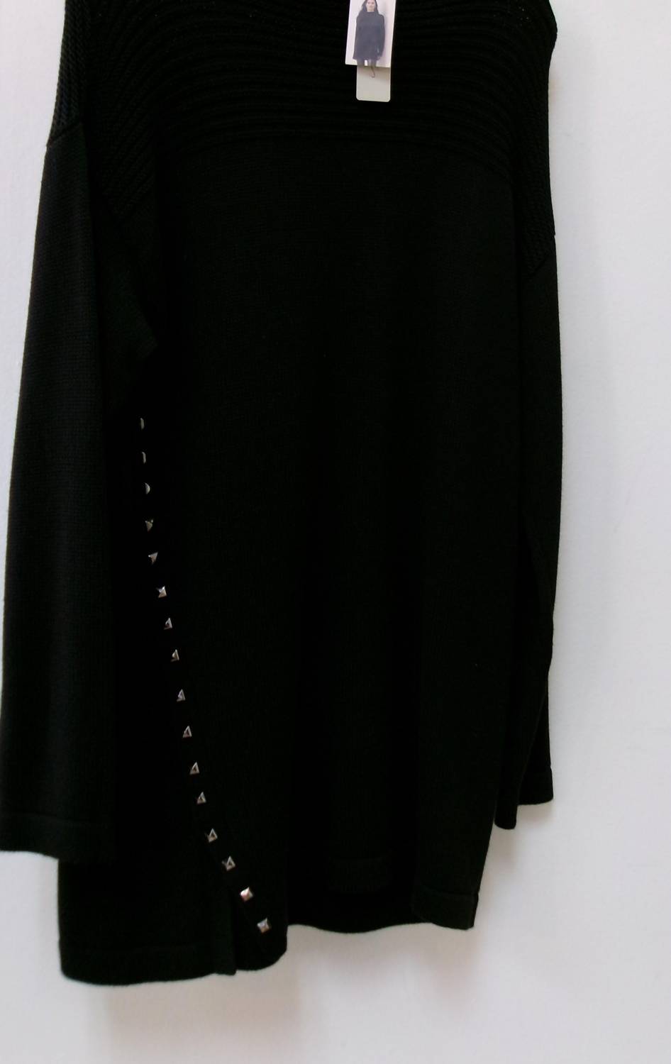 Charlie Paige - Women's Solid Tunic Sweater