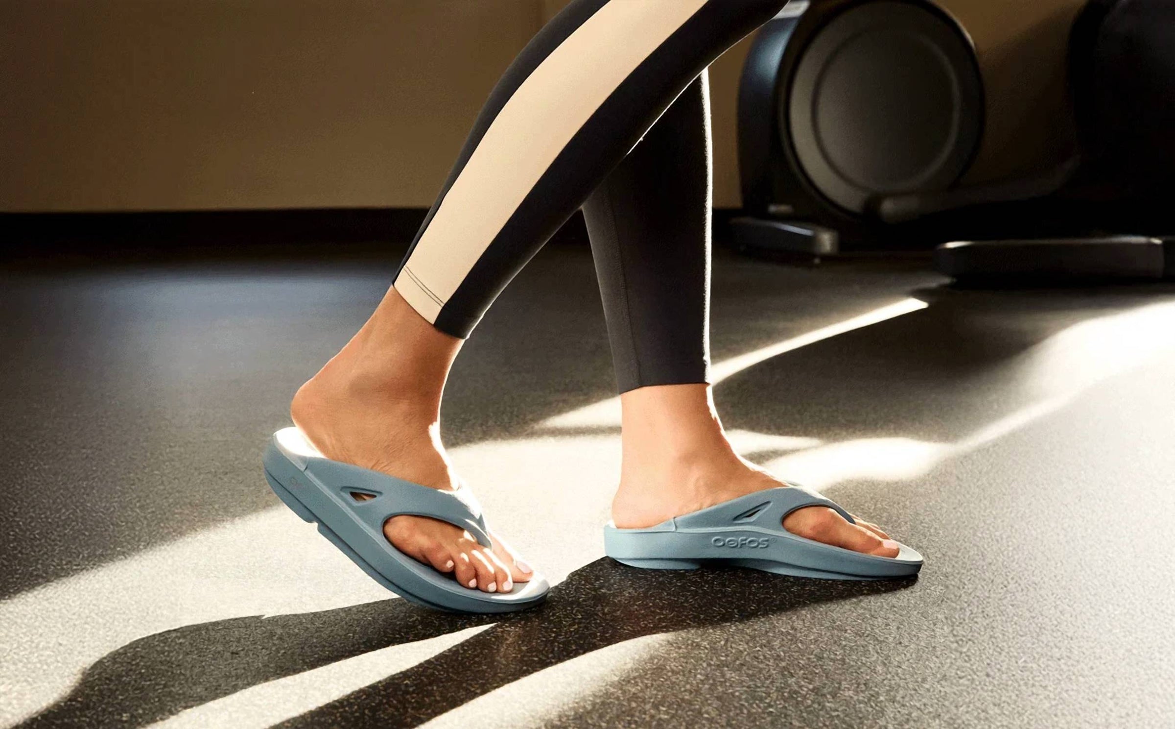 Oofos - Women's Ooriginal Thong Sandals