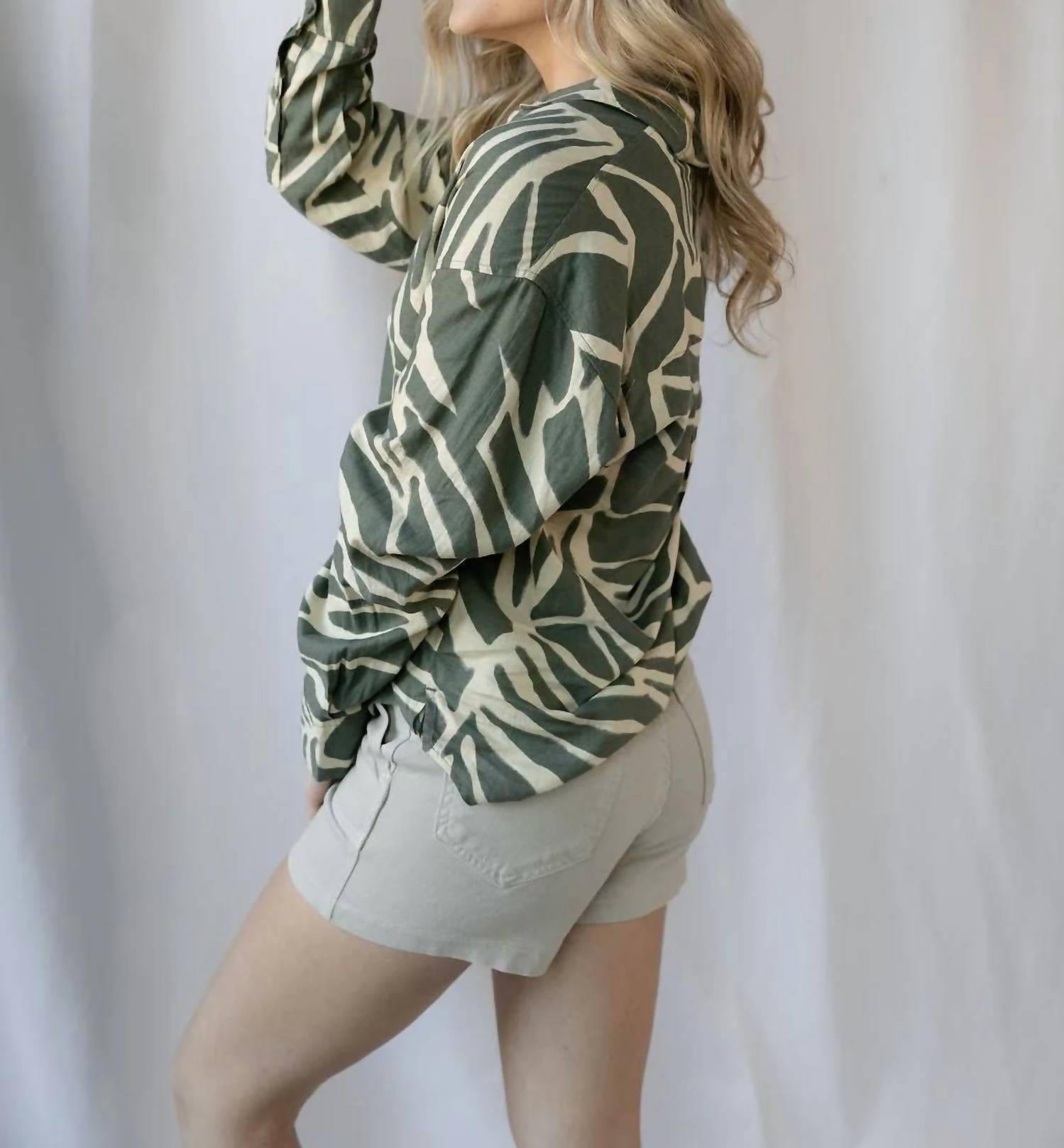 Z Supply - Alfie Tova Palm Button Up Shirt