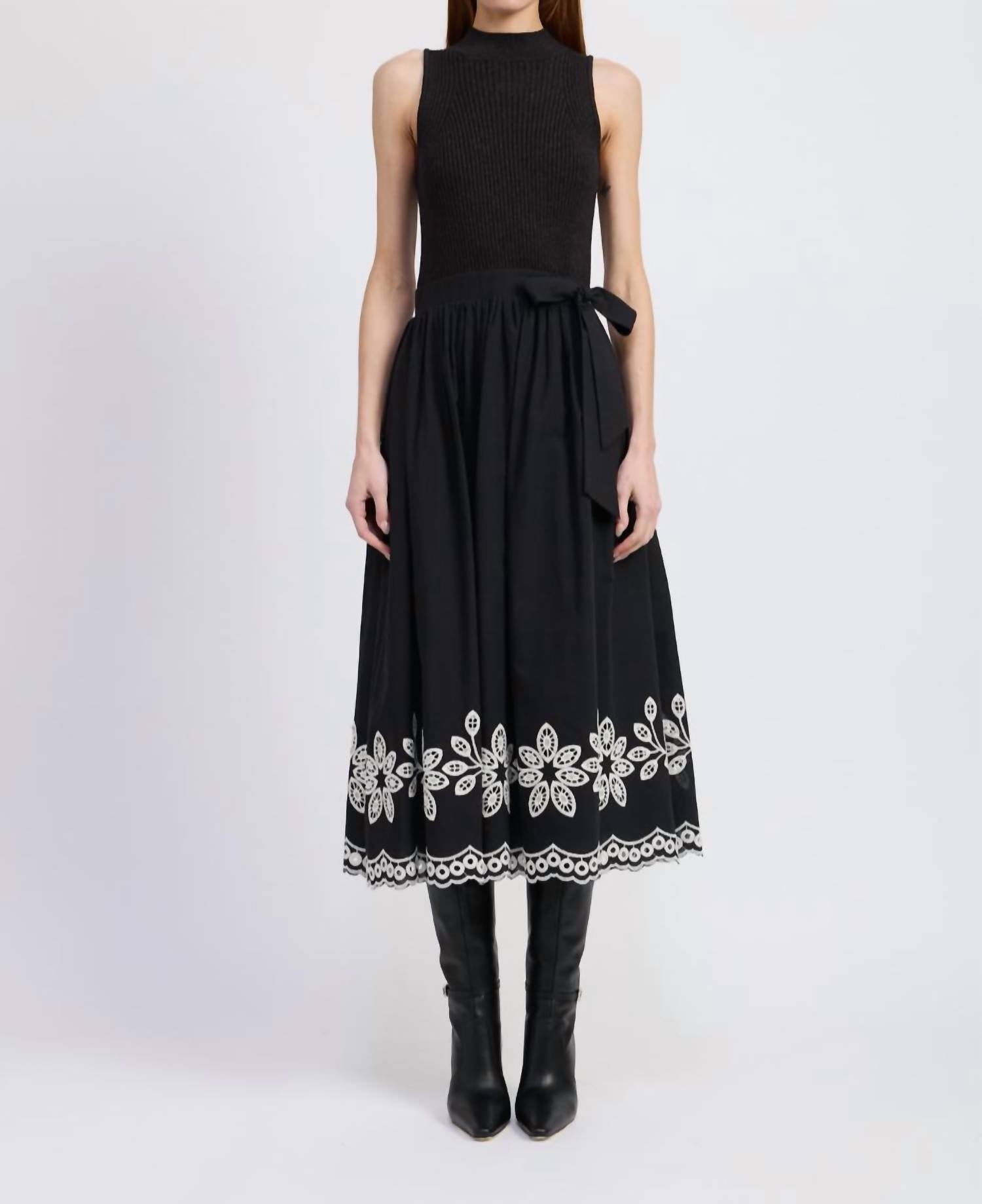 En Saison - Isidora Sleeveless Embroidered Midi Dress