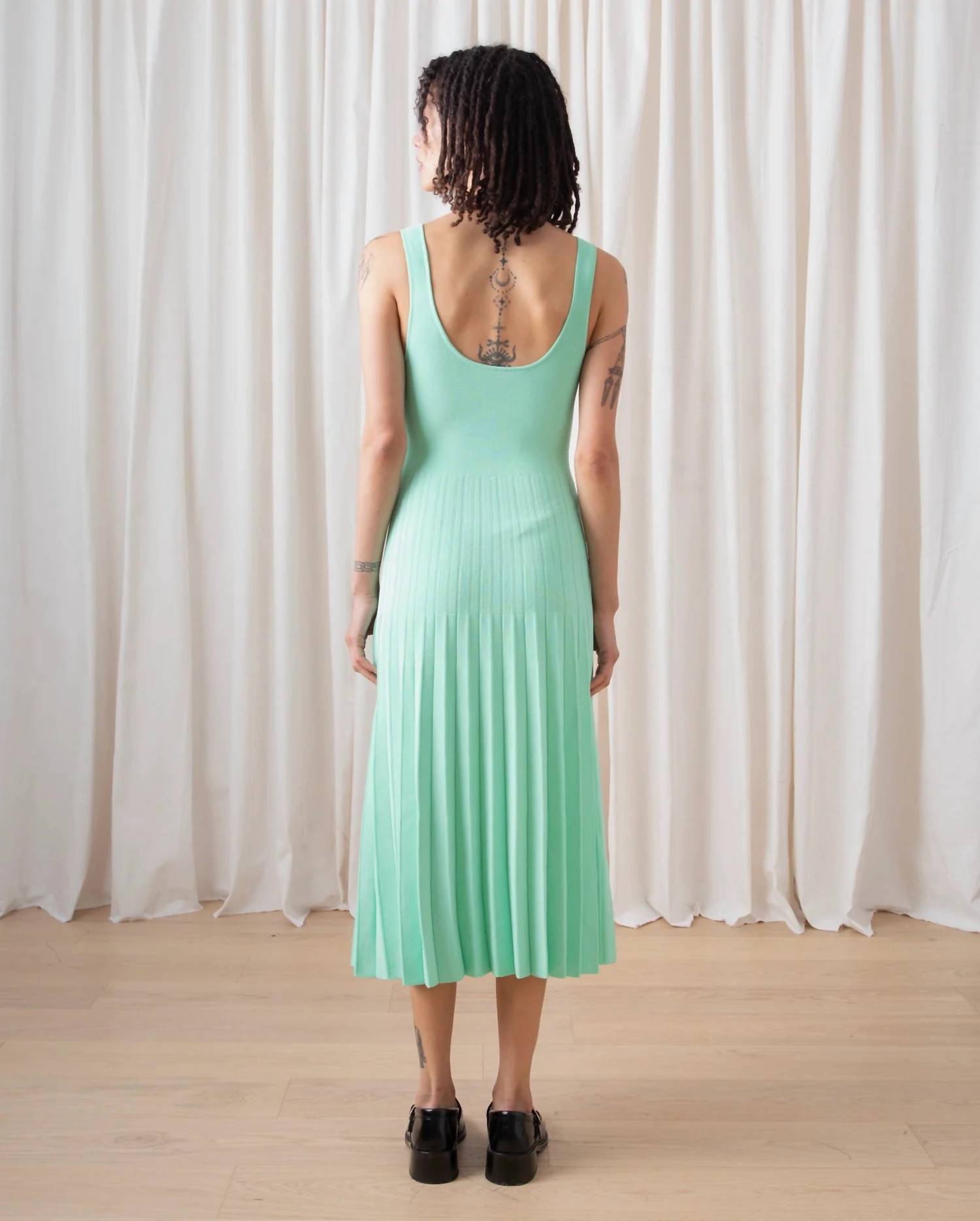 Ali Golden - Fitted Tank Dress With Pleated Skirt