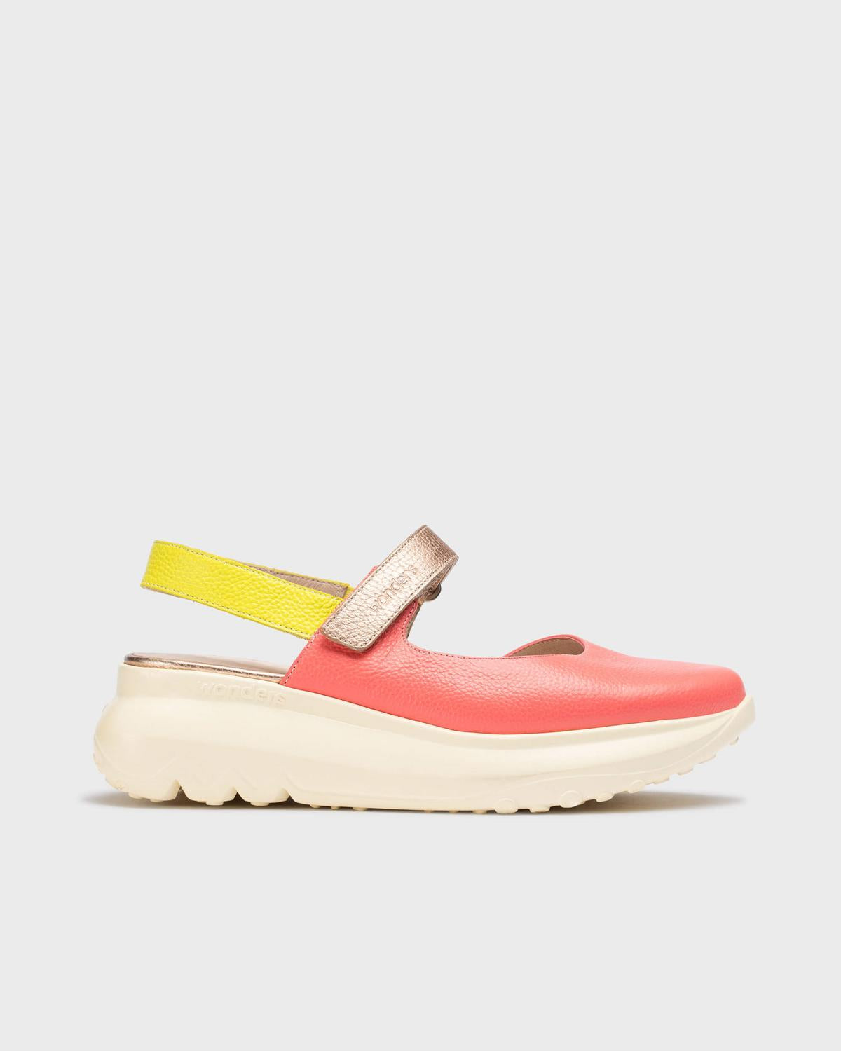 Seven Wonders - Women's Wedge Heel Round Toe Sneaker