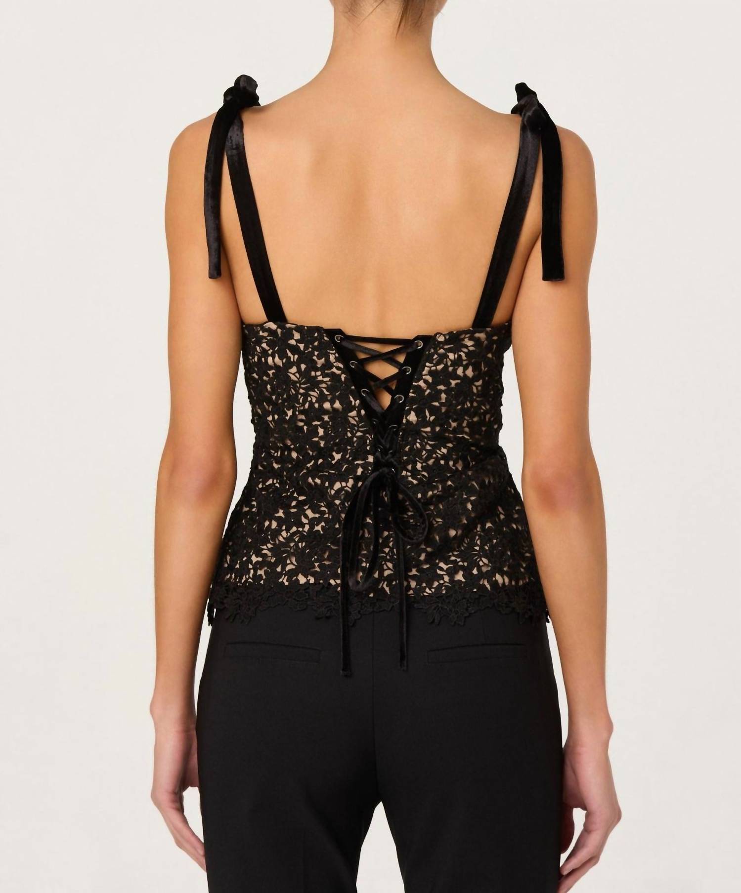 Astr - Donne Floral Lace Bustier Top