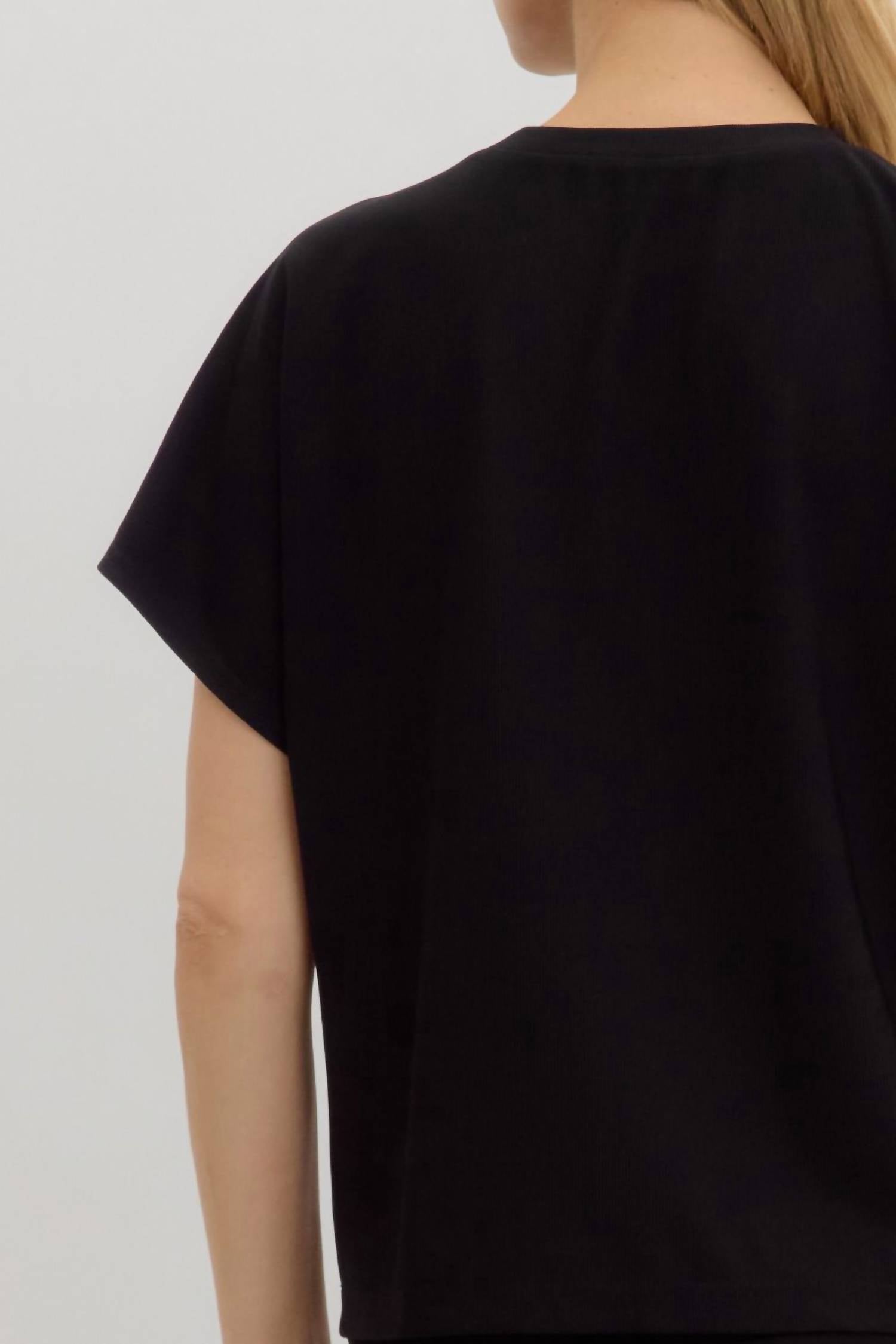 Entro - Crew Neck Gold Button Pullover Blouse