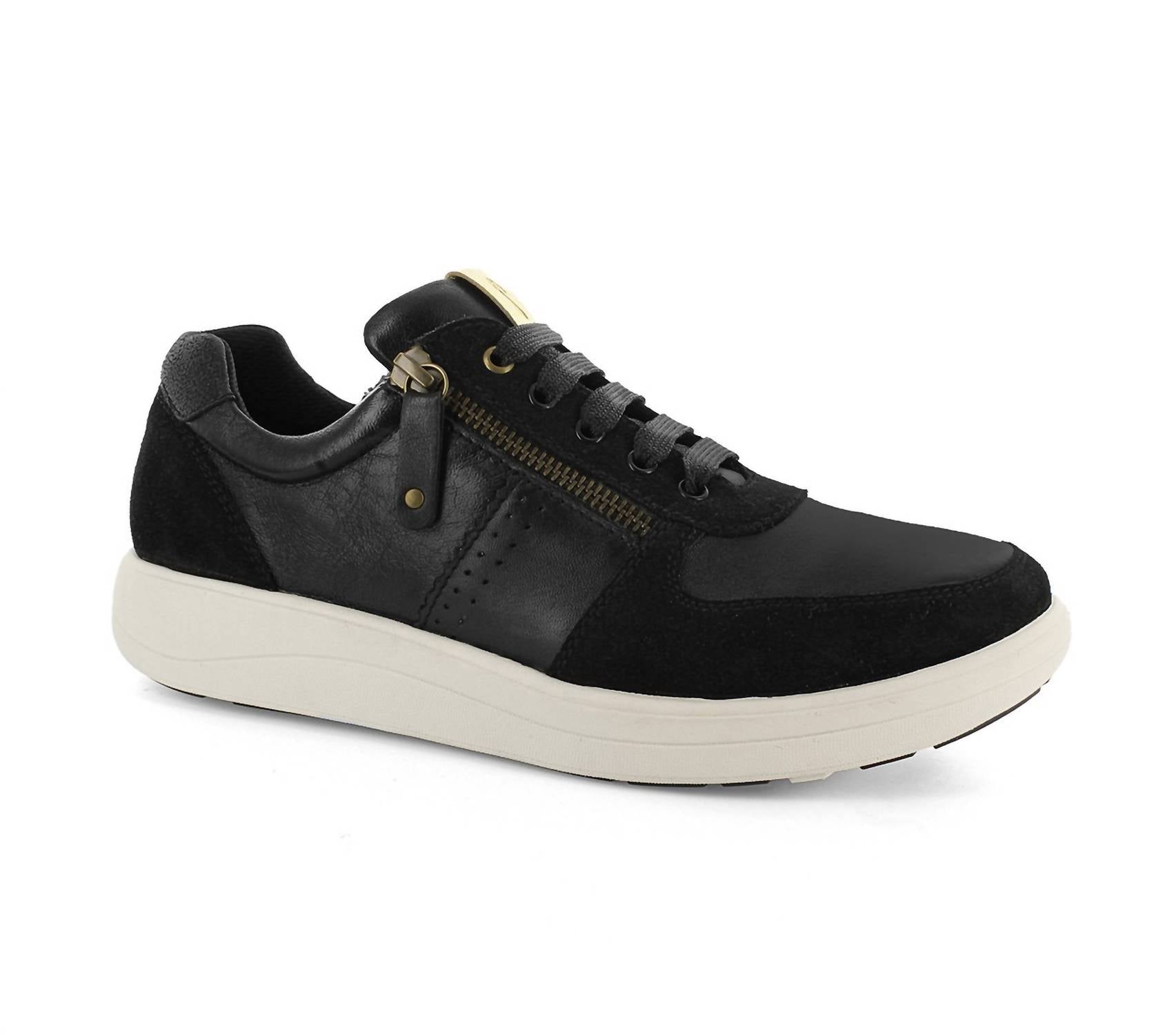 Strive - Women's Madison Sneaker