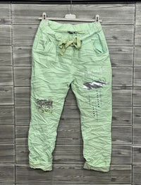 Oz - Women's Embellished Crinkle Jogger