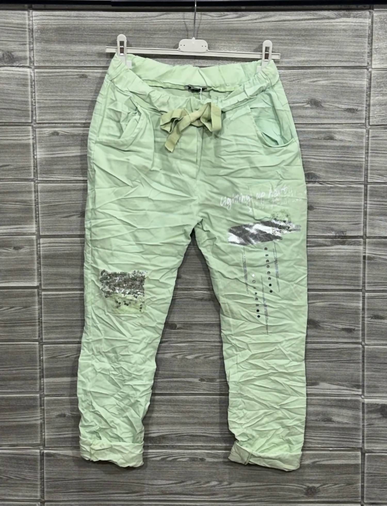 Oz - Women's Embellished Crinkle Jogger