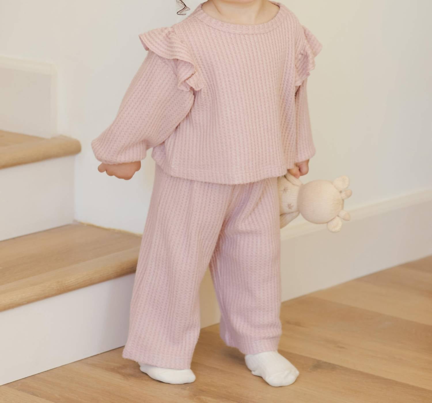 Quincy Mae - Girl's Ruffle Cozy Set