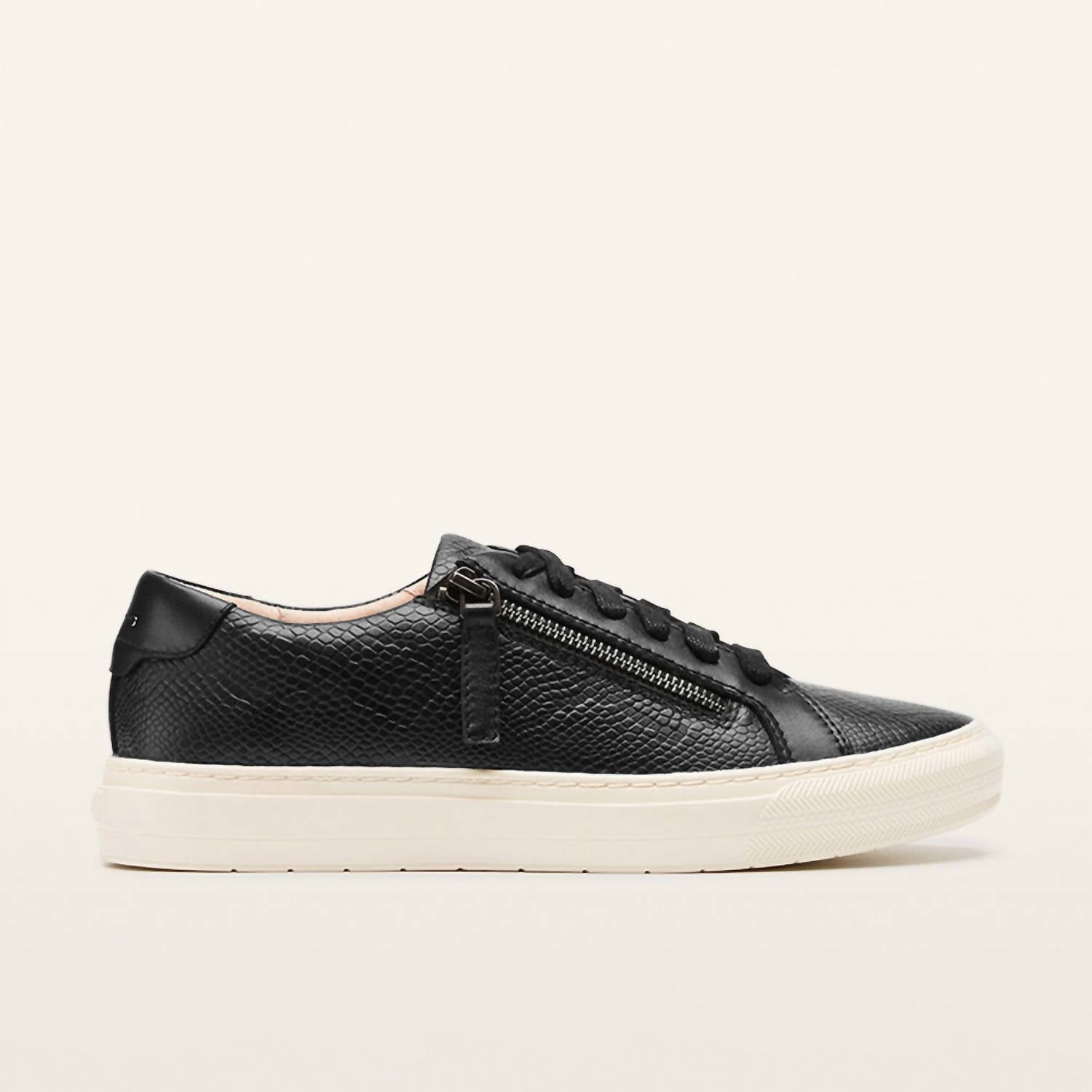 Frankie4 - Billie Embossed Sneaker