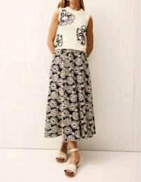 Marie Oliver - Natasha Embroidered Flower Detail Top