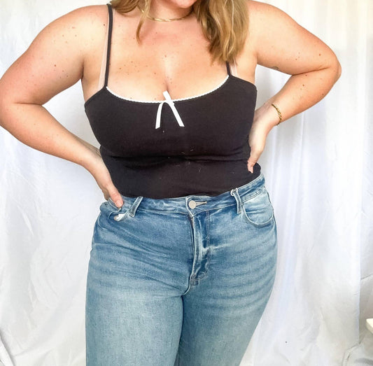 Le Lis - Sabrina Lace & Bow Bodysuit