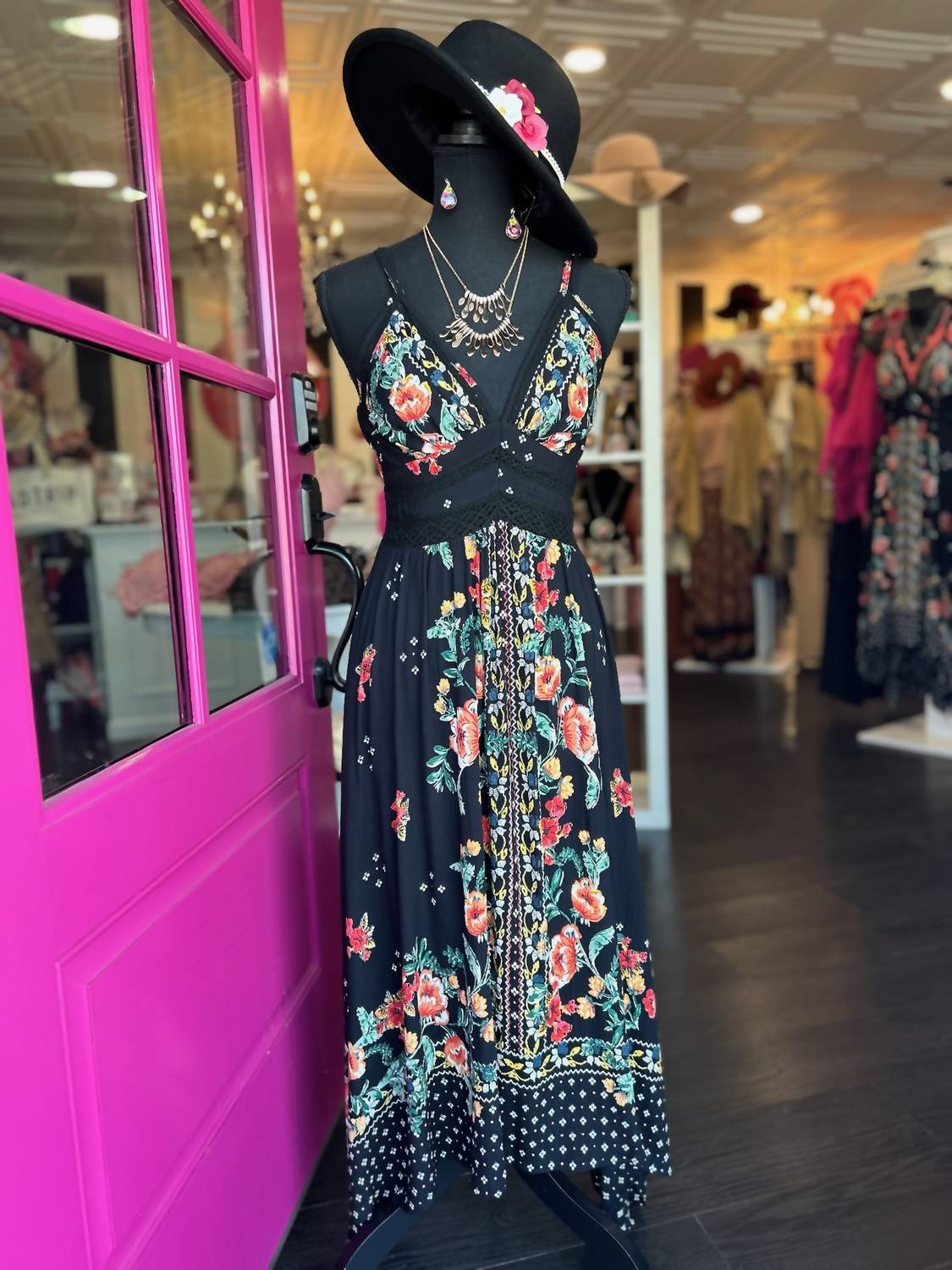 Angie - Sleevless Flowered Midi Dress