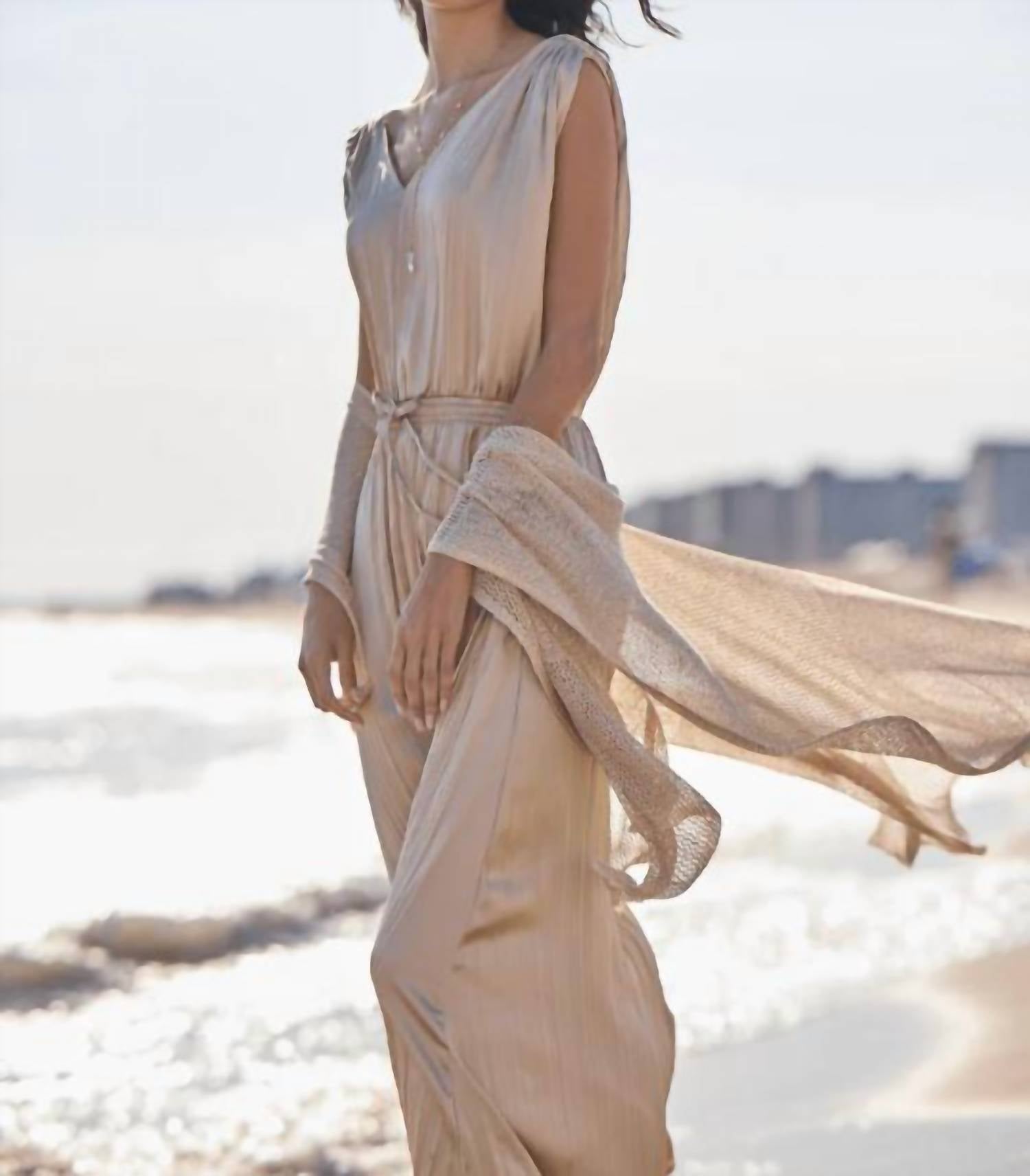 Lysse - The Packable Pleated Dress
