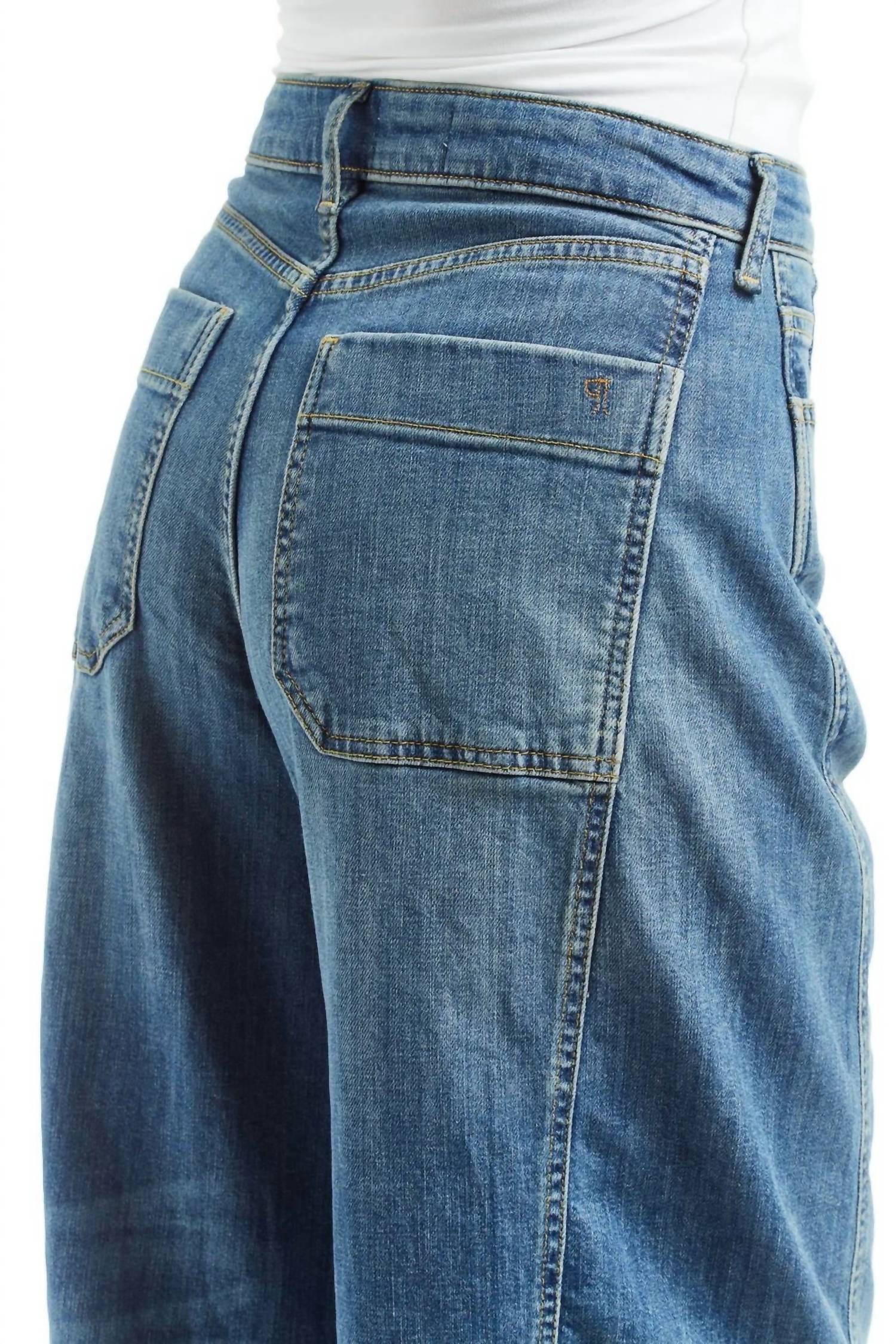tractr High Rise Barrel Crop Jeans in blue - women's jeans - view 4